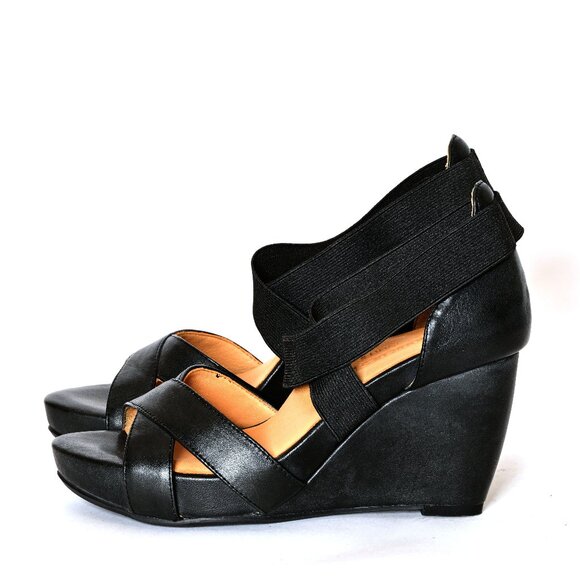 L'AMOUR DES PIEDS ~ Strappy Black Leather Wedge Heels Size 7 M- Excellent Cond. - Picture 2 of 6